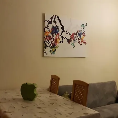 Appart, Flat C * Leeds (West Yorkshire)